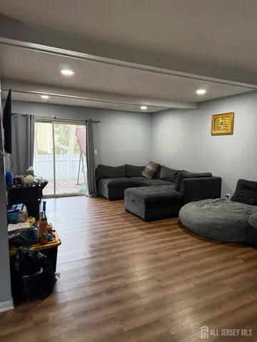 $345,000 | 7 Foxtail Lane, Monmouth Junction, NJ 08852