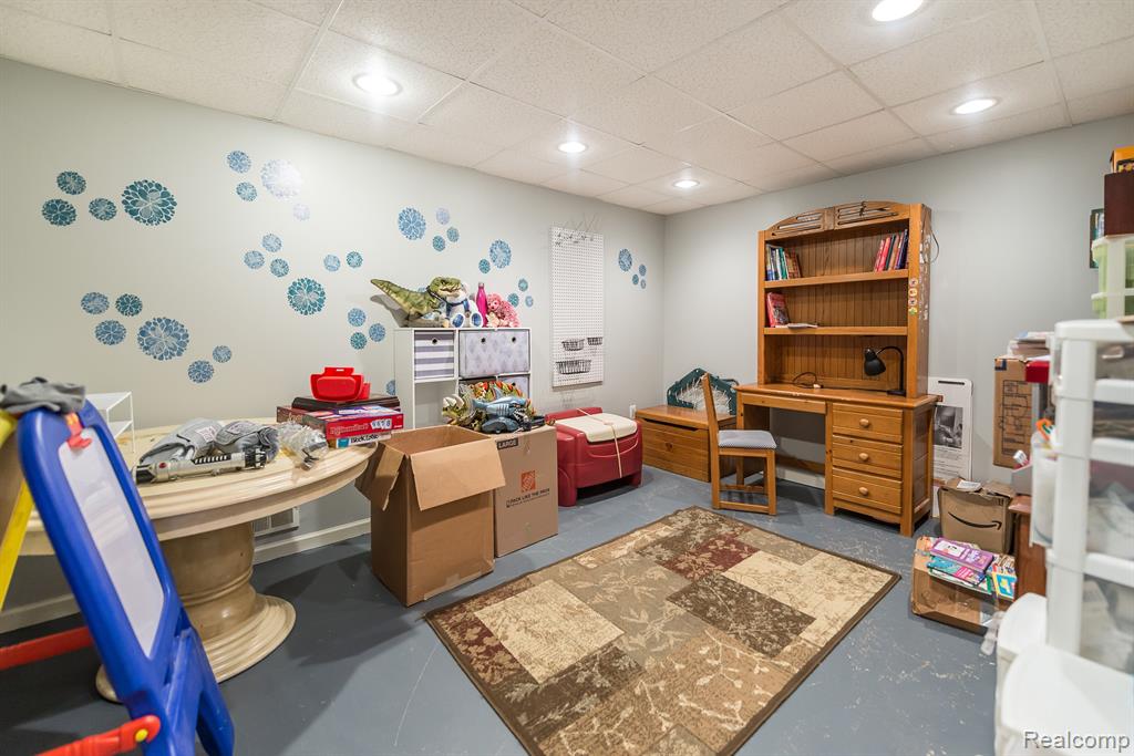3702 Edinborough Drive Rochester Hills, MI 48306 - Photo 29 of 37 Gallery Image 29