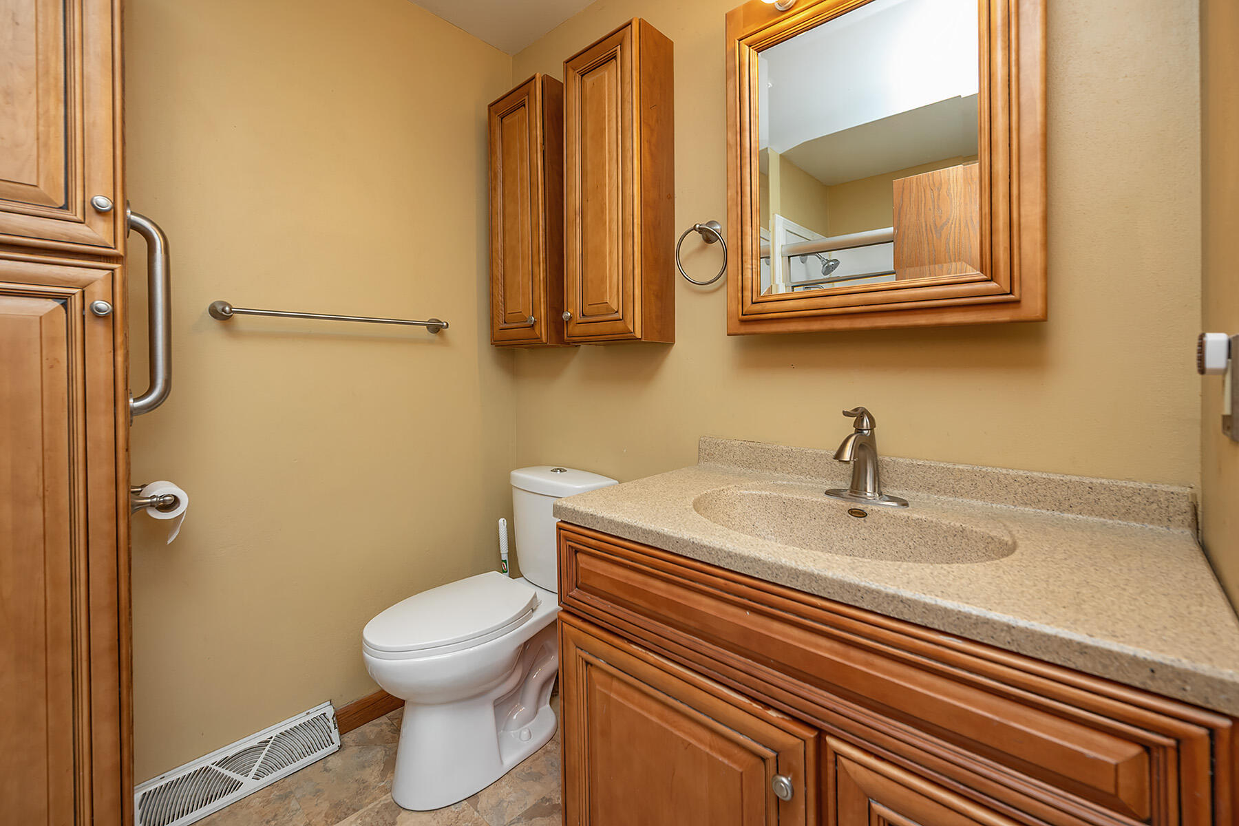 517 Fox Knoll Drive Rochester, WI 53185 - Photo 21 of 42 FoxKnoll_026