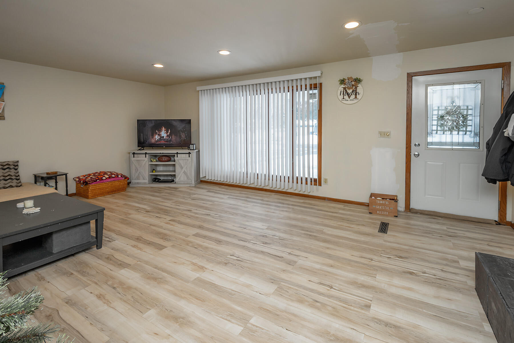 517 Fox Knoll Drive Rochester, WI 53185 - Photo 4 of 42 FoxKnoll_004