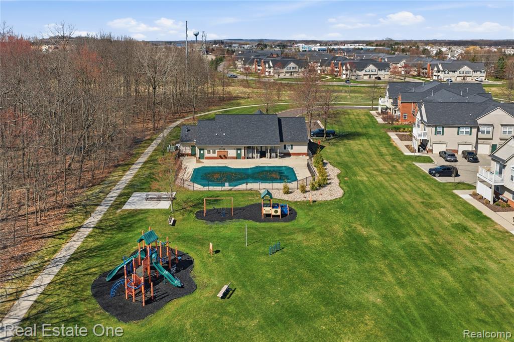 4113 Hampton Ridge Boulevard Howell, MI 48843 - Photo 23 of 28