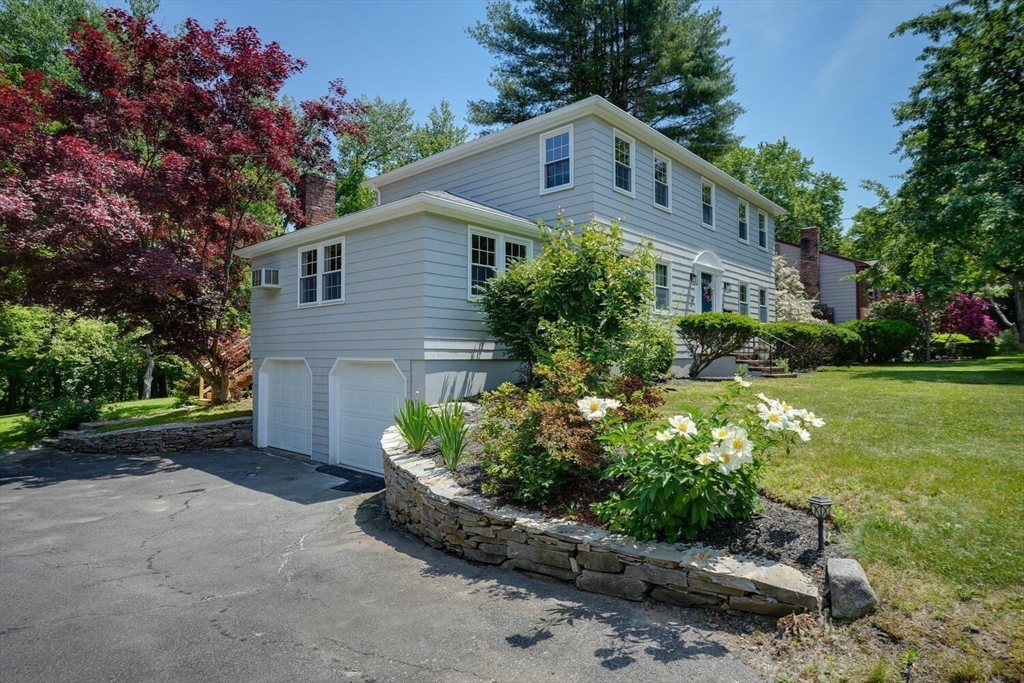 9 Lowry Road Framingham, MA 01701 - Photo 3 of 41 Gallery Image 3