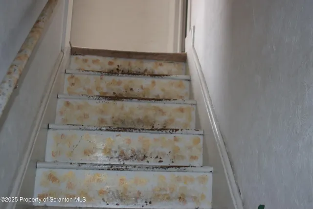 $175,000 | 503 Moosic Road, Old Forge, PA 18518