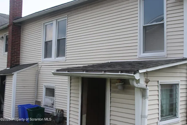 $175,000 | 503 Moosic Road, Old Forge, PA 18518