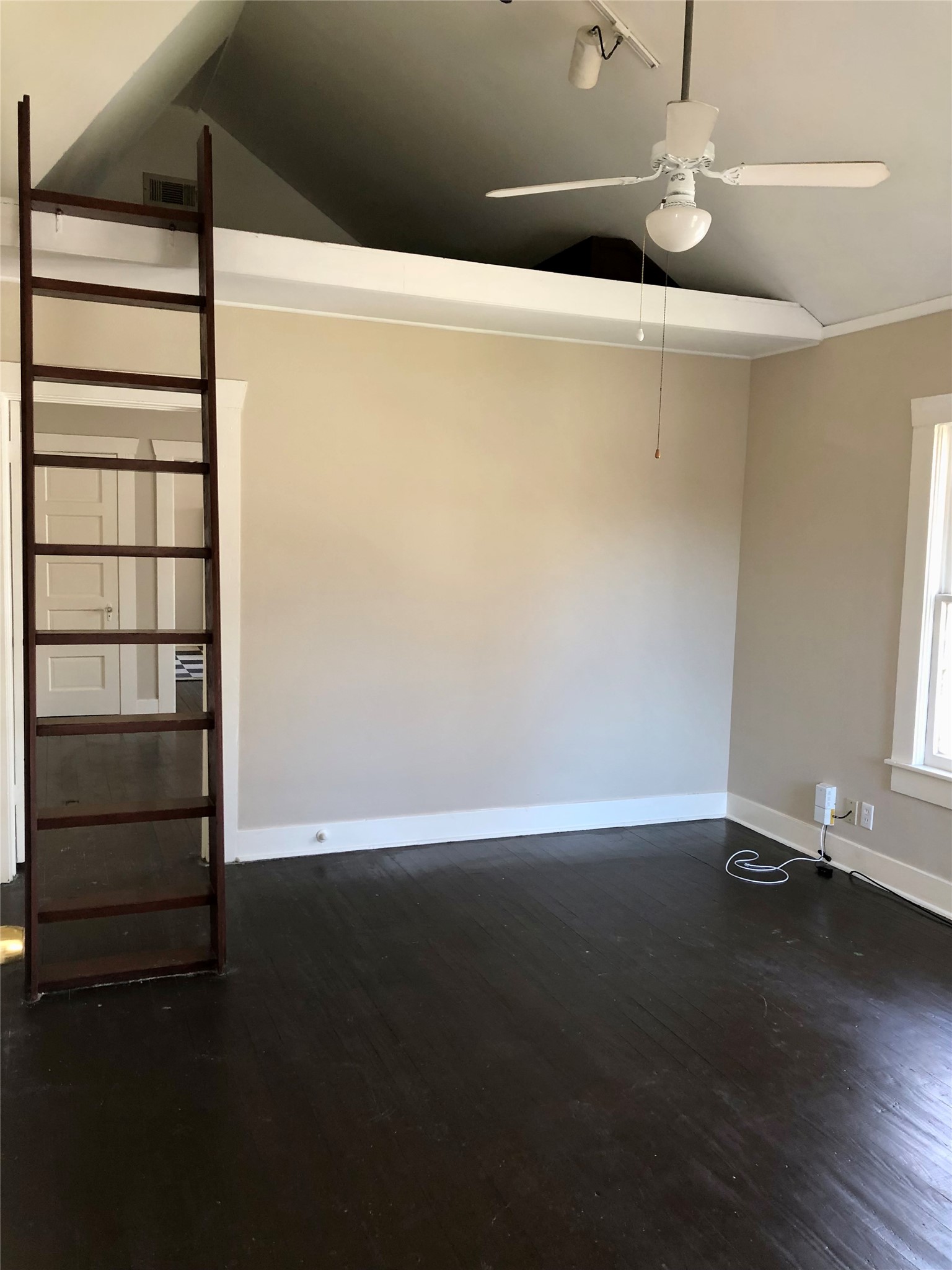 911 Harvard Street, Unit 4 Houston, TX 77008 - Photo 3 of 9