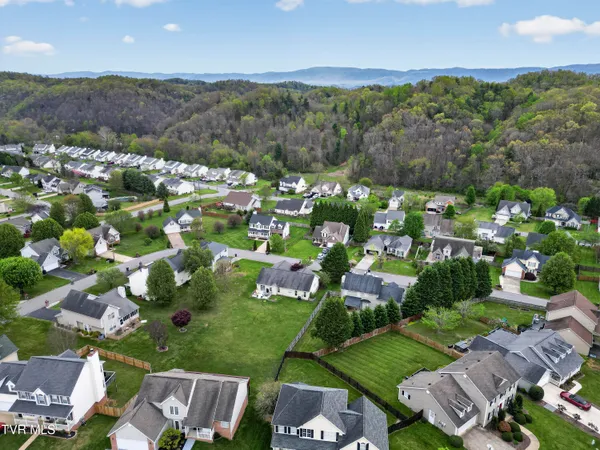 $355,000 | 319 Leslie Court, Bristol, TN 37620