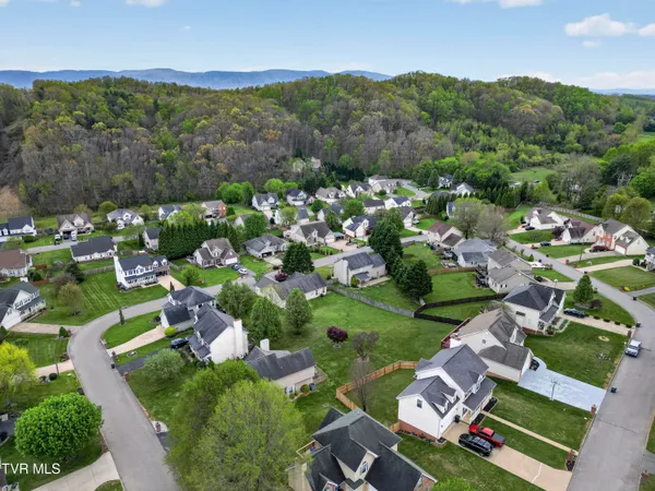 $355,000 | 319 Leslie Court, Bristol, TN 37620