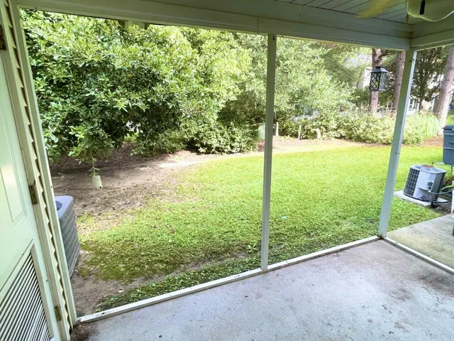 $1,825 | 7994 Shadow Oak Drive, North Charleston, SC 29406