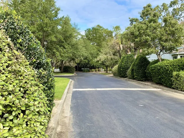 $1,825 | 7994 Shadow Oak Drive, North Charleston, SC 29406