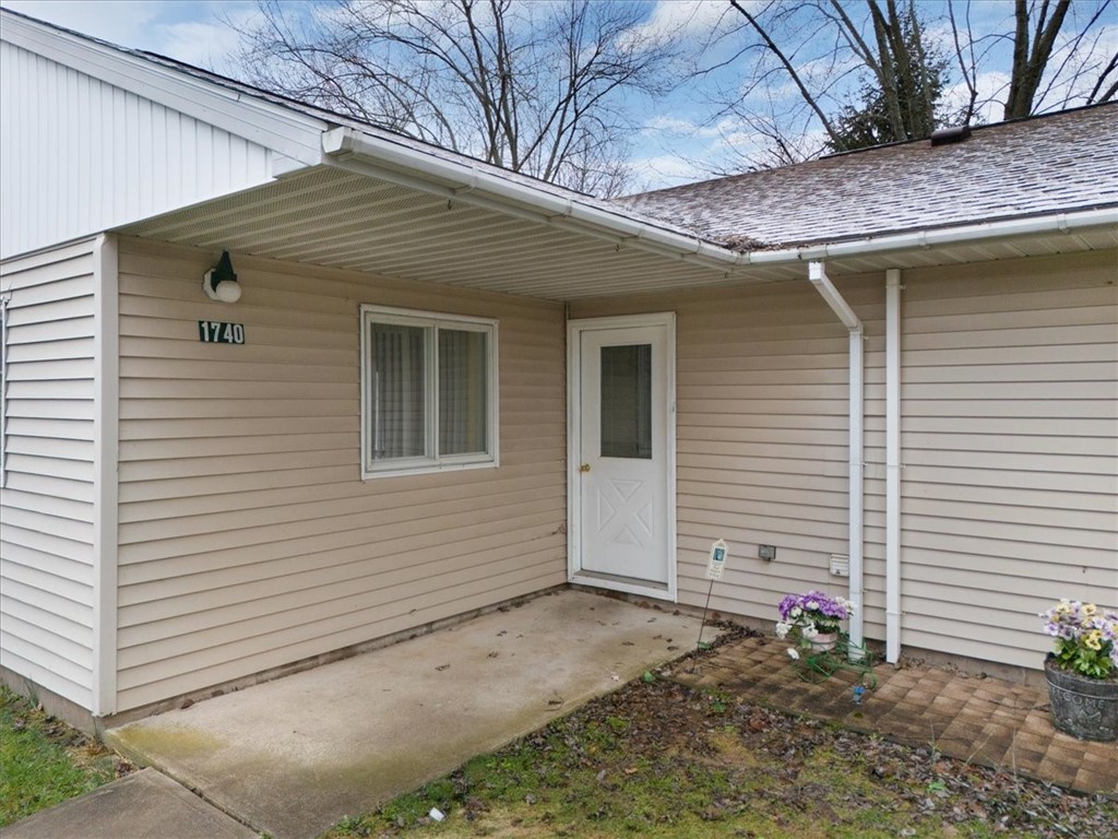 1740 Kenyon Road Ontario, NY 14519 - Photo 3 of 50