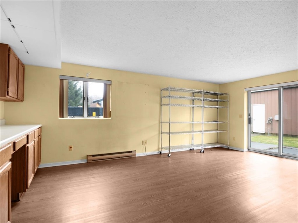 1740 Kenyon Road Ontario, NY 14519 - Photo 7 of 50