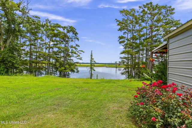 $449,500 | 1955 Jrv Brown Road, Yazoo City, MS 39194
