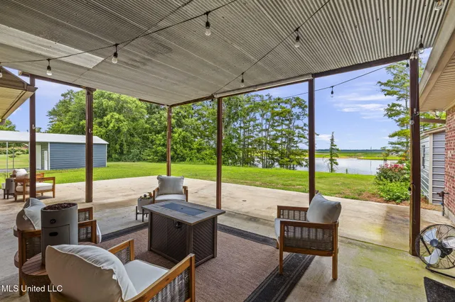 $449,500 | 1955 Jrv Brown Road, Yazoo City, MS 39194