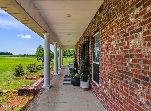 $449,500 | 1955 Jrv Brown Road, Yazoo City, MS 39194