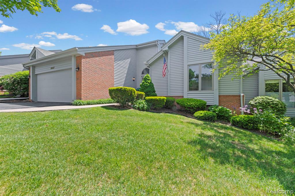 6687 Ridgeview Drive Clarkston, MI 48346 - Photo 4 of 41