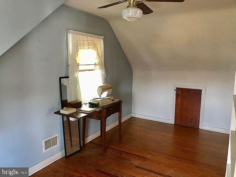 324 Pinehurst Road York, PA 17402 - Photo 17 of 25 Gallery Image 17