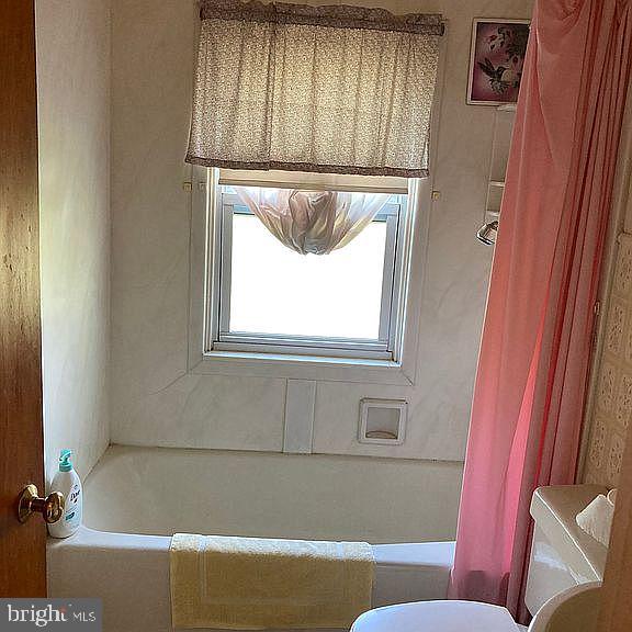 324 Pinehurst Road York, PA 17402 - Photo 21 of 25 Gallery Image 21