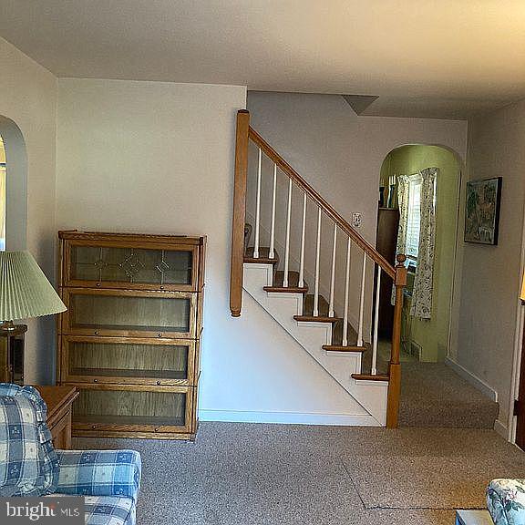 324 Pinehurst Road York, PA 17402 - Photo 9 of 25 Gallery Image 9