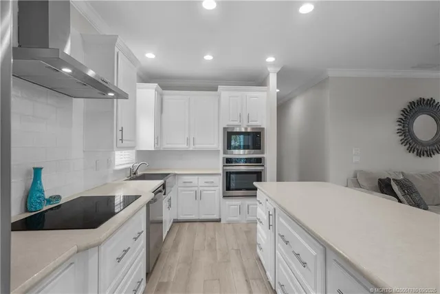 $4,500 | 257 Northeast Coastal Drive, Jensen Beach, FL 34957