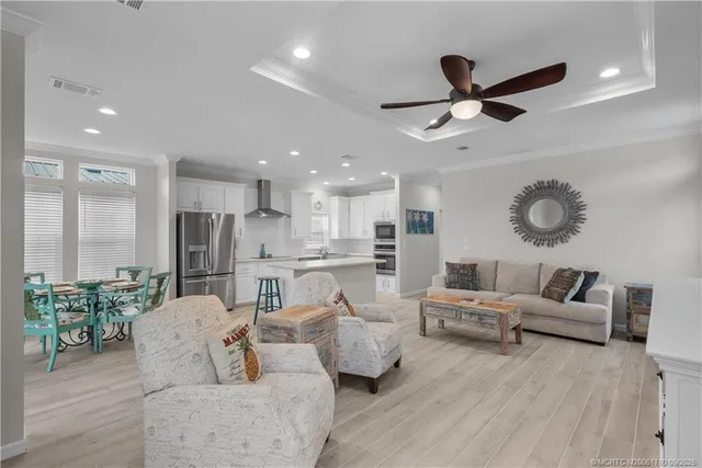 $4,500 | 257 Northeast Coastal Drive, Jensen Beach, FL 34957