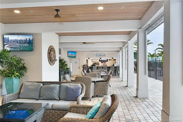 $4,500 | 257 Northeast Coastal Drive, Jensen Beach, FL 34957