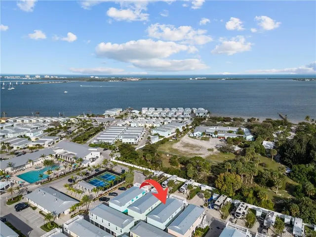 $4,500 | 257 Northeast Coastal Drive, Jensen Beach, FL 34957