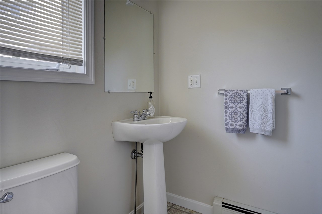 35 Collins Landing Road, Unit 39 Weare, NH 03281 - Photo 13 of 26