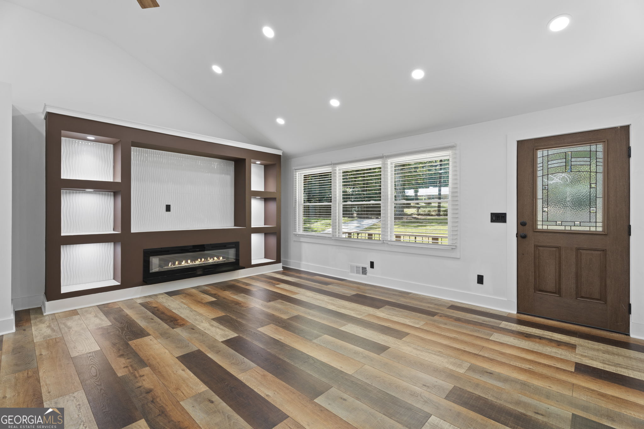 2783 Ben Hill Road East Point, GA 30344 - Photo 7 of 35 Gallery Image 7
