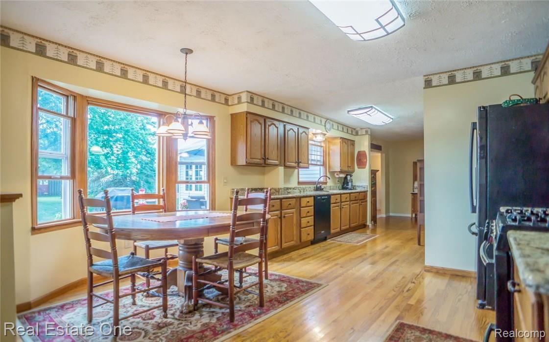 2510 South Latson Road Howell, MI 48843 - Photo 7 of 33 13.jpg