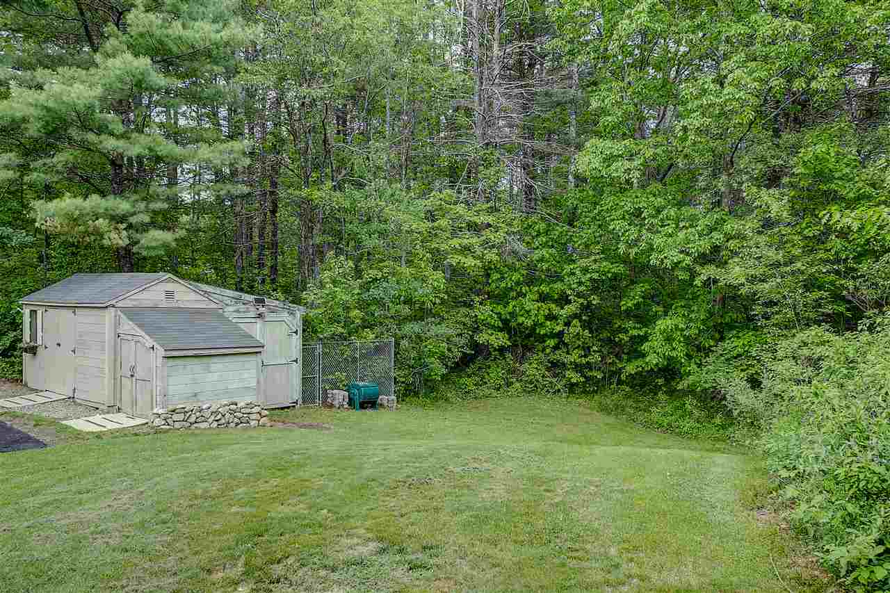 47 Wallace Road Bedford, NH 03110 - Photo 30 of 33
