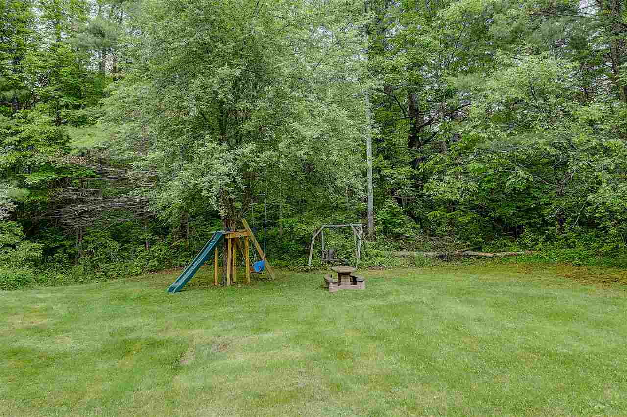 47 Wallace Road Bedford, NH 03110 - Photo 31 of 33