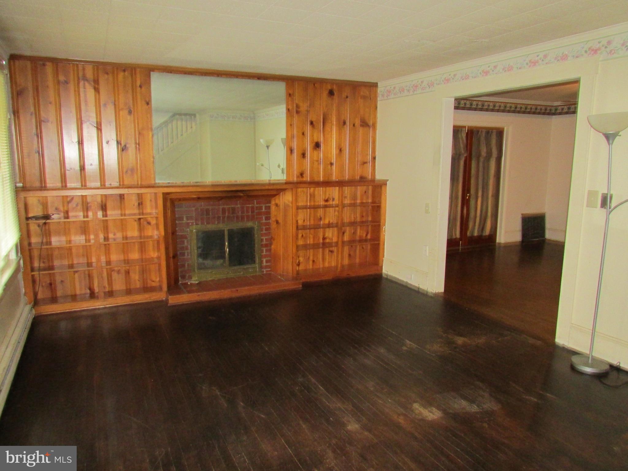 105 West 7th Avenue Ranson, WV 25438 - Photo 12 of 23 Living Room
