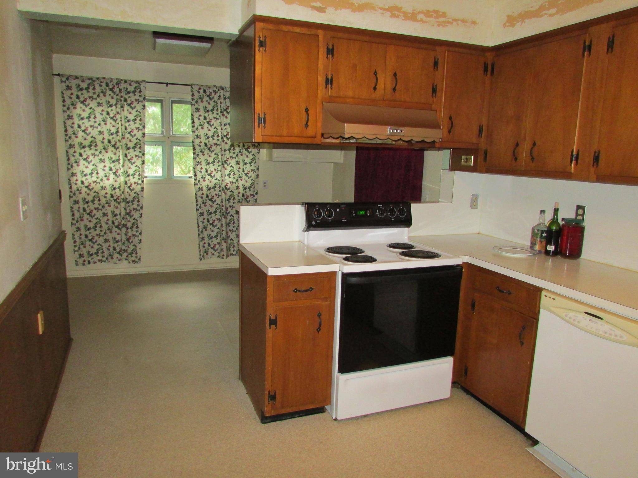 105 West 7th Avenue Ranson, WV 25438 - Photo 16 of 23 Kitchen