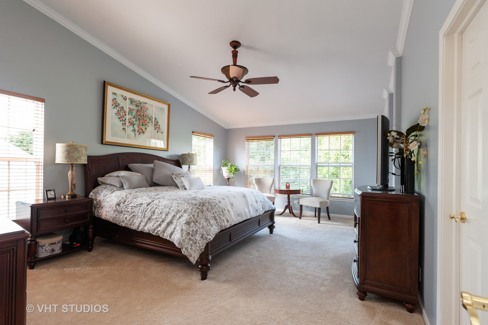 3148 Concord Lane Wadsworth, IL 60083 - Photo 8 of 19 a spacious bedroom with a bed and a chandelier