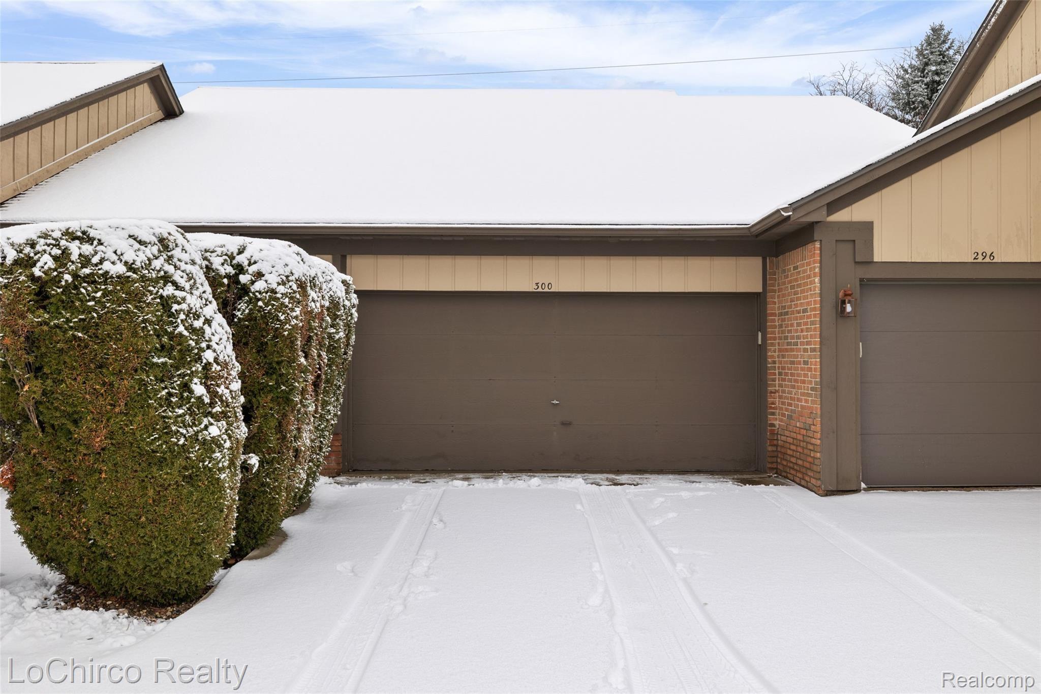 300 Meadow Bridge Drive, Unit 79 Rochester, MI 48307 - Photo 26 of 26 300 Meadow Bridge-5.jpg