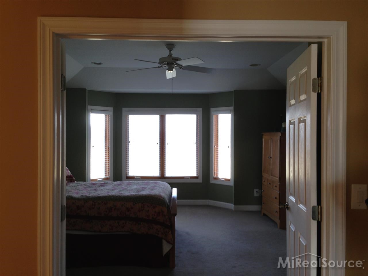 8762 Short Cut Road Fair Haven, MI 48023 - Photo 20 of 27 31174905-19.JPG