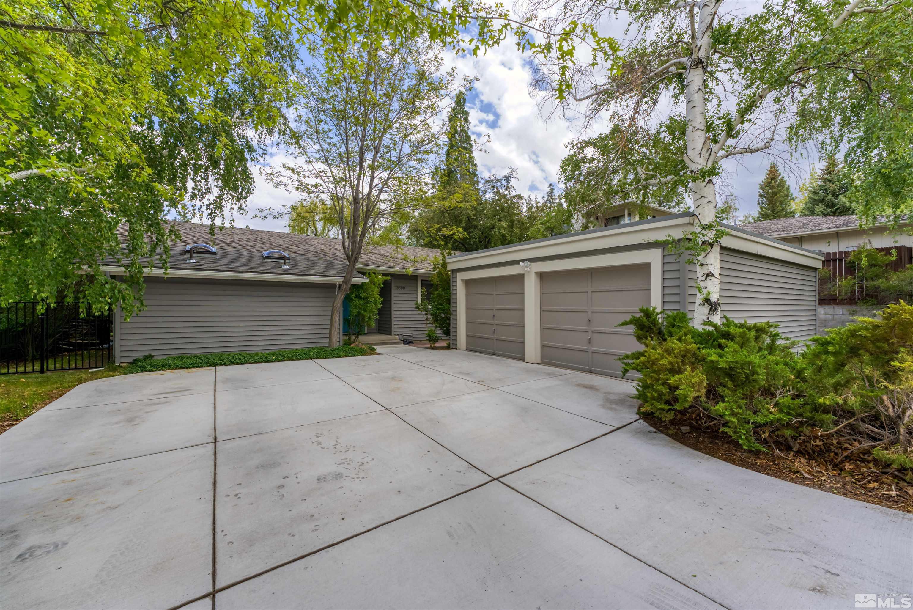 3690 Falcon Way Reno, NV 89509 - Photo 2 of 30 Photo 2