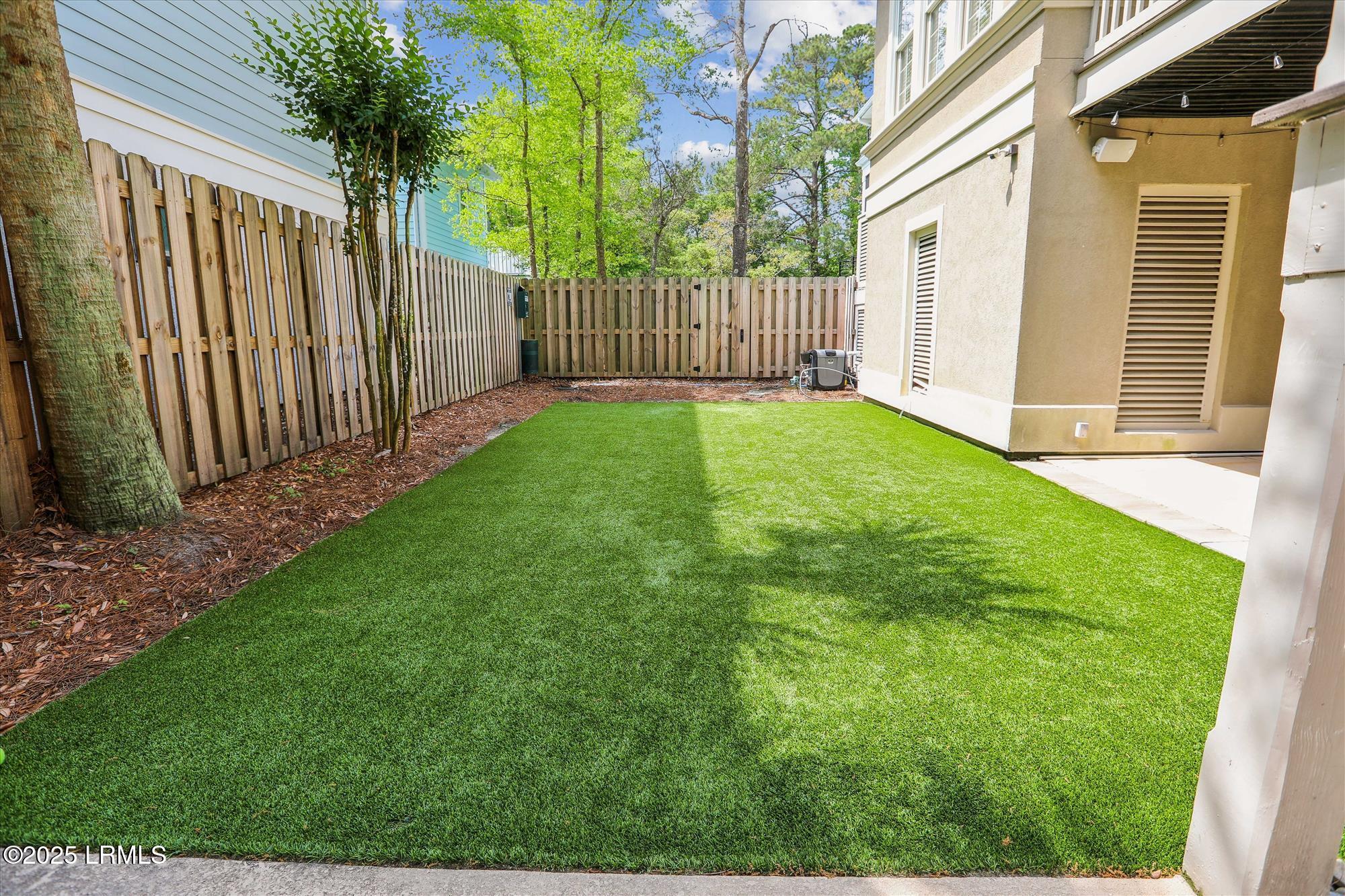 4 Surf Watch Way Hilton Head Island, SC 29928 - Photo 20 of 100 main level-back yard-imgl0371