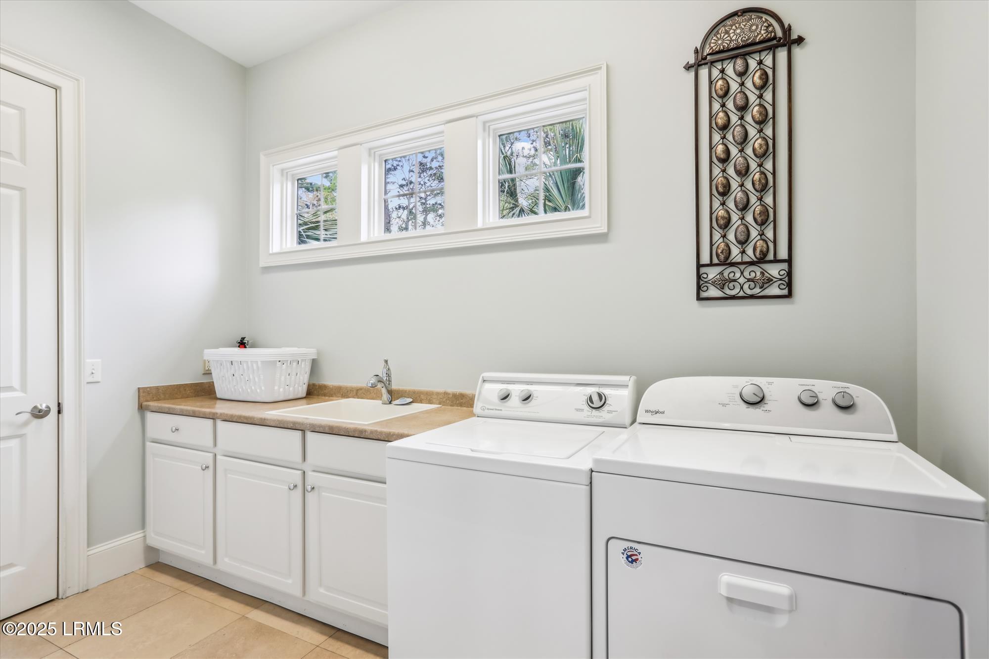 4 Surf Watch Way Hilton Head Island, SC 29928 - Photo 39 of 100 main level-laundry-_mgl0196