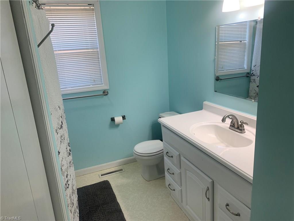 1065 Harris Farm Road King, NC 27021 - Photo 14 of 41