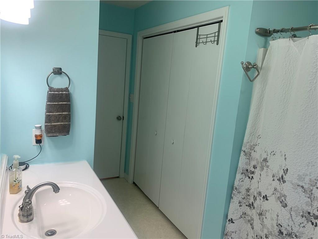 1065 Harris Farm Road King, NC 27021 - Photo 15 of 41