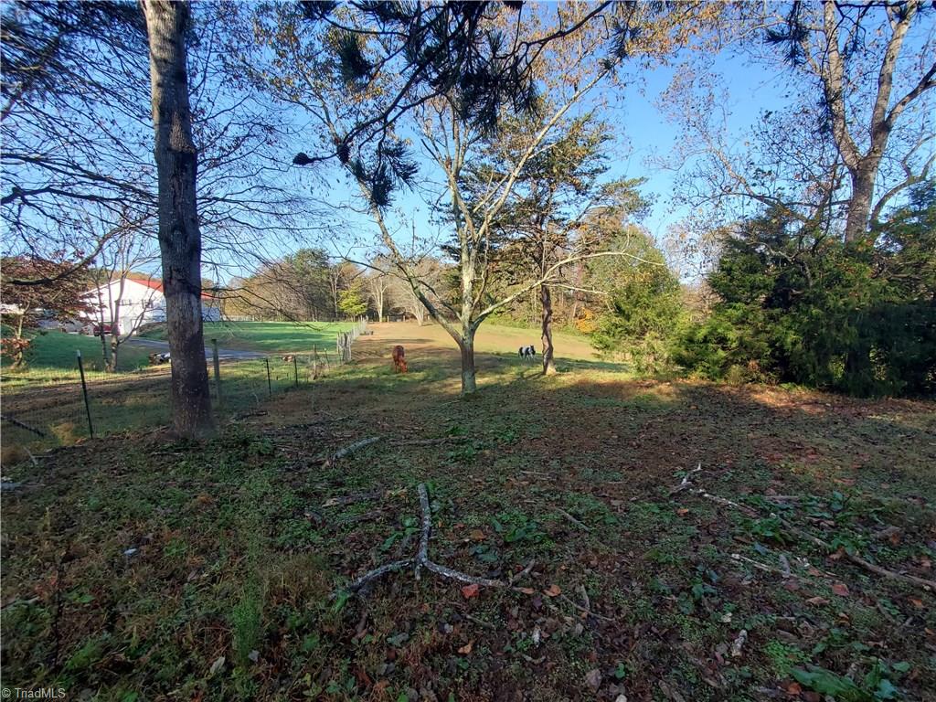 1065 Harris Farm Road King, NC 27021 - Photo 23 of 41
