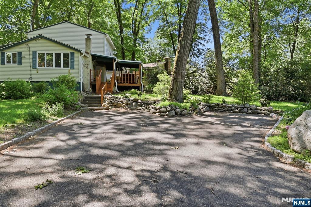 9 Juniper Trail Butler, NJ 07405 - Photo 14 of 28