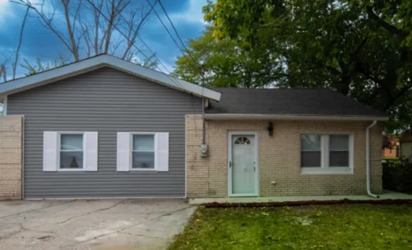 $160,000 | 14810 Perry Avenue, South Holland, IL 60473