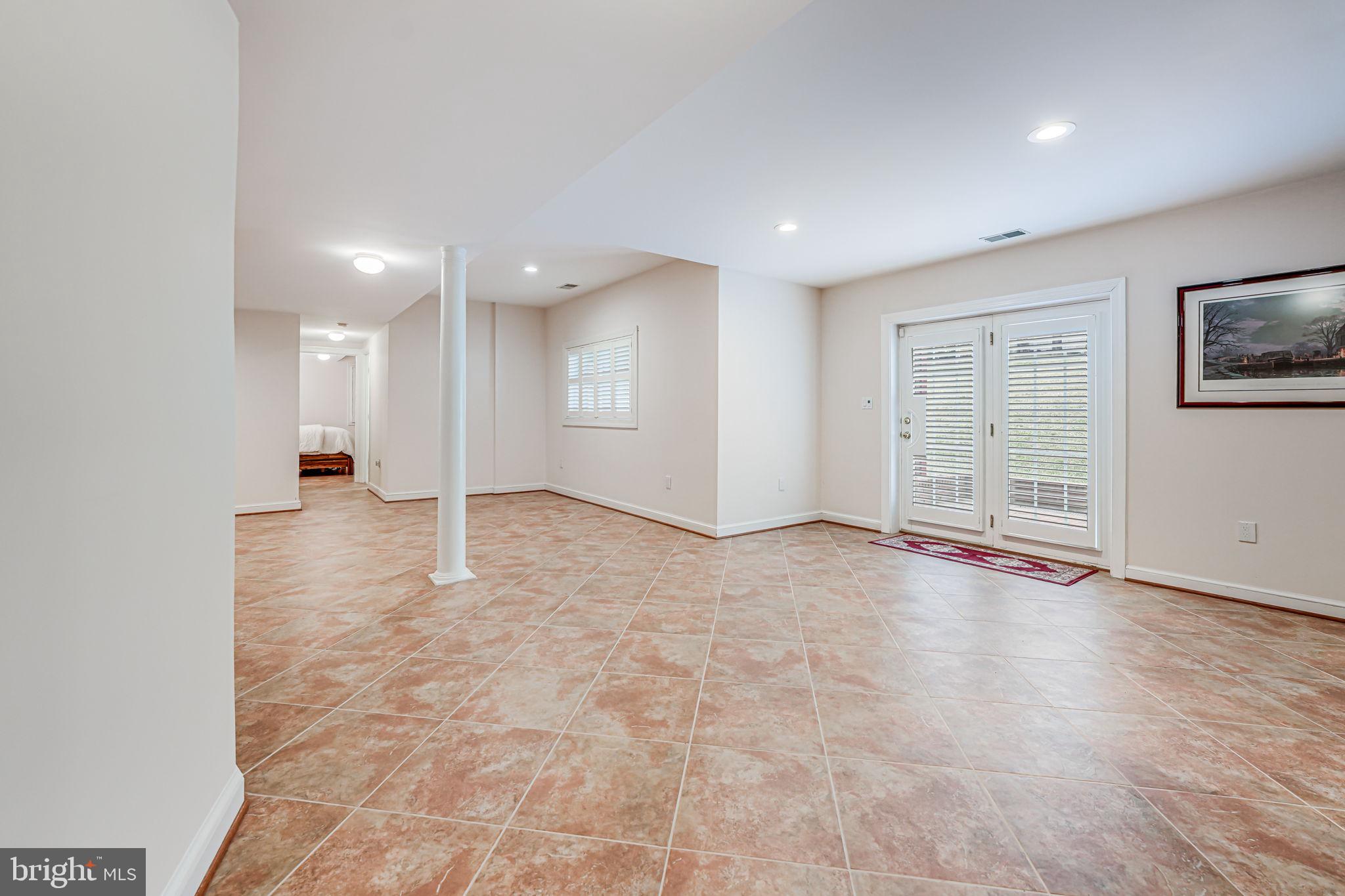 10800 Tradewind Drive Oakton, VA 22124 - Photo 65 of 77 Walkout LL to Patio