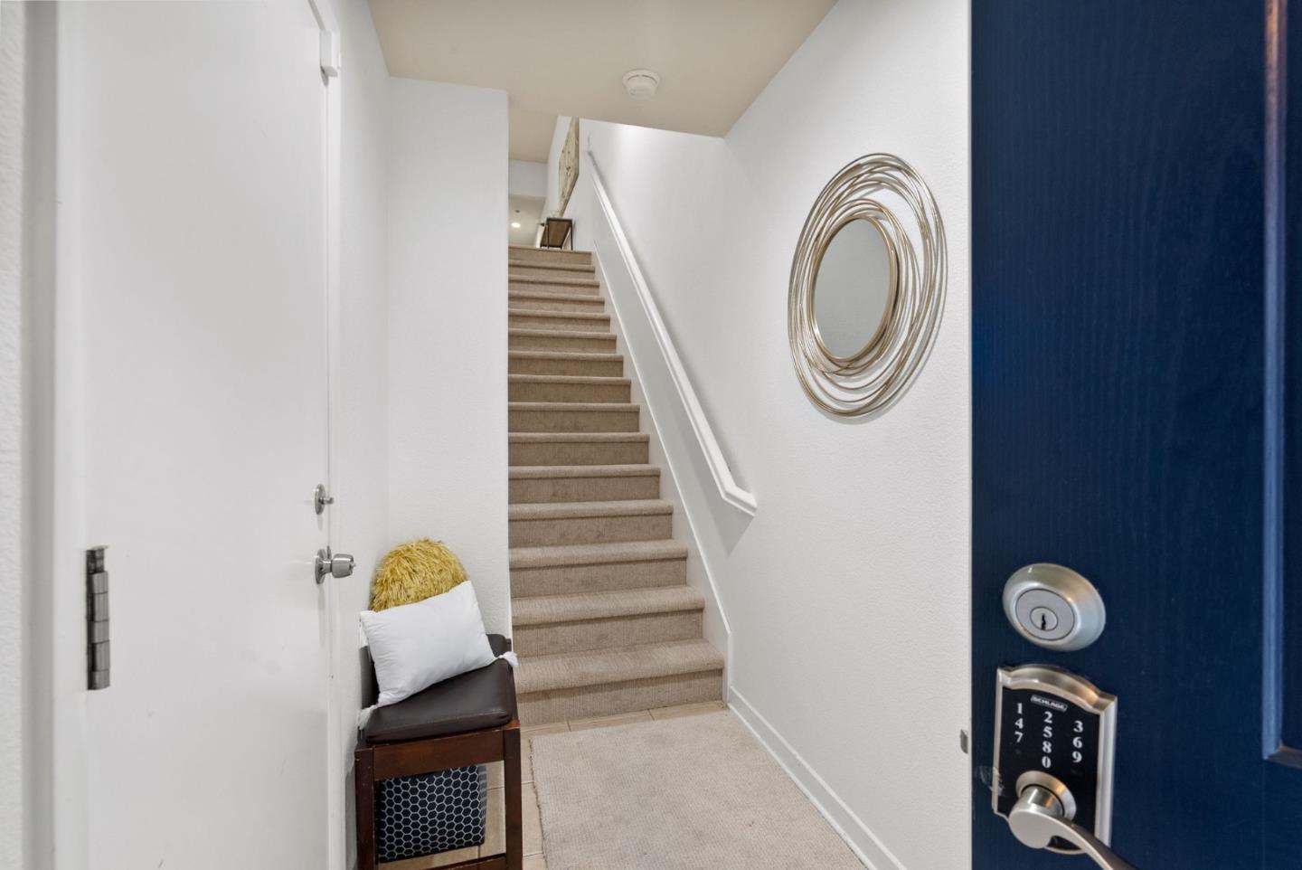 658 Kingsford Way Hayward, CA 94541 - Photo 25 of 38 a view of entryway and hall