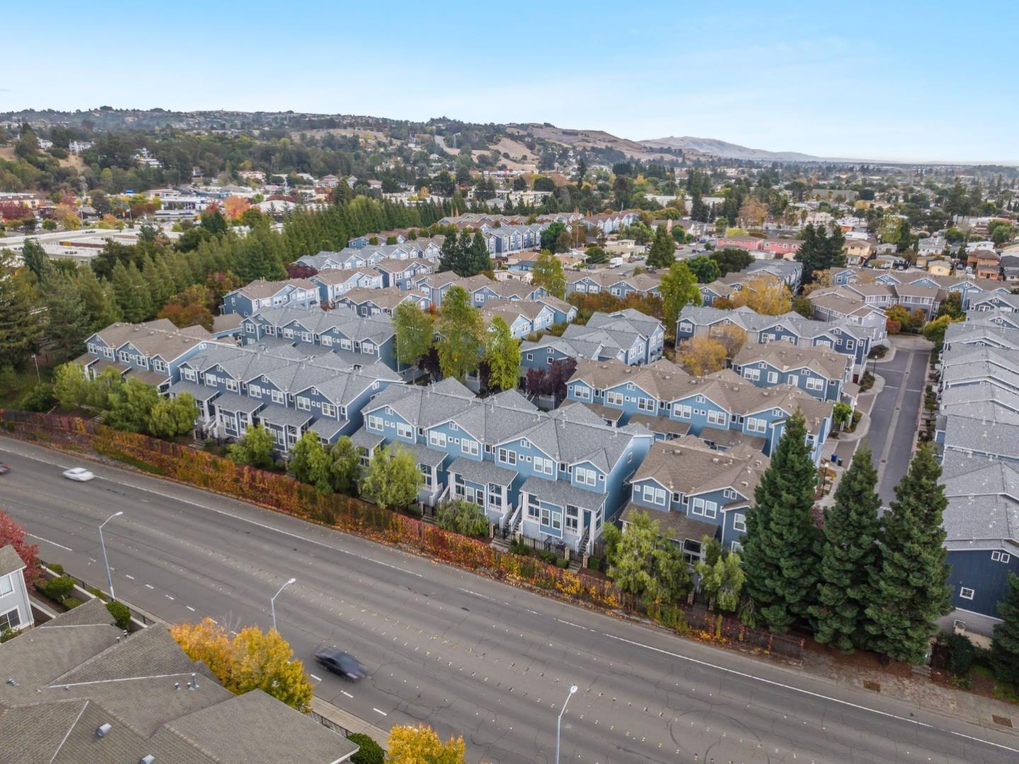 658 Kingsford Way Hayward, CA 94541 - Photo 34 of 38 an aerial view of a city