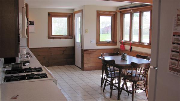 9 Longview Terrace Beverly, MA 01915 - Photo 4 of 12 Gallery Image 4