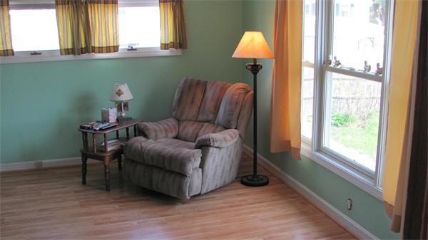 9 Longview Terrace Beverly, MA 01915 - Photo 5 of 12 Gallery Image 5