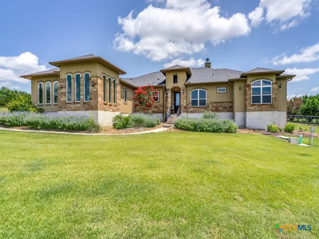 $989,500 | 121 Pond View Court, Spring Branch, TX 78070